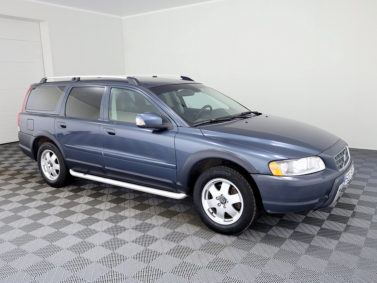 Volvo XC70 Summum Facelift AWD ATM 2.4 D5 136kW