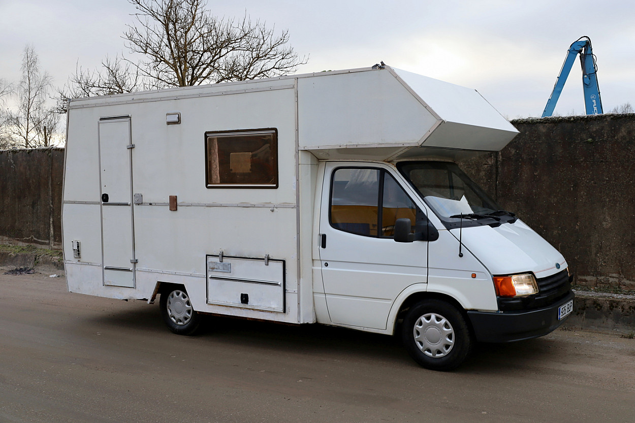 Ford Transit Camper 2.5 TD 52kW