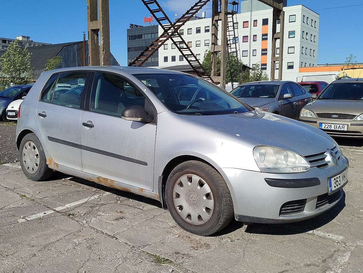 Volkswagen Golf Comfortline 1.6 85kW