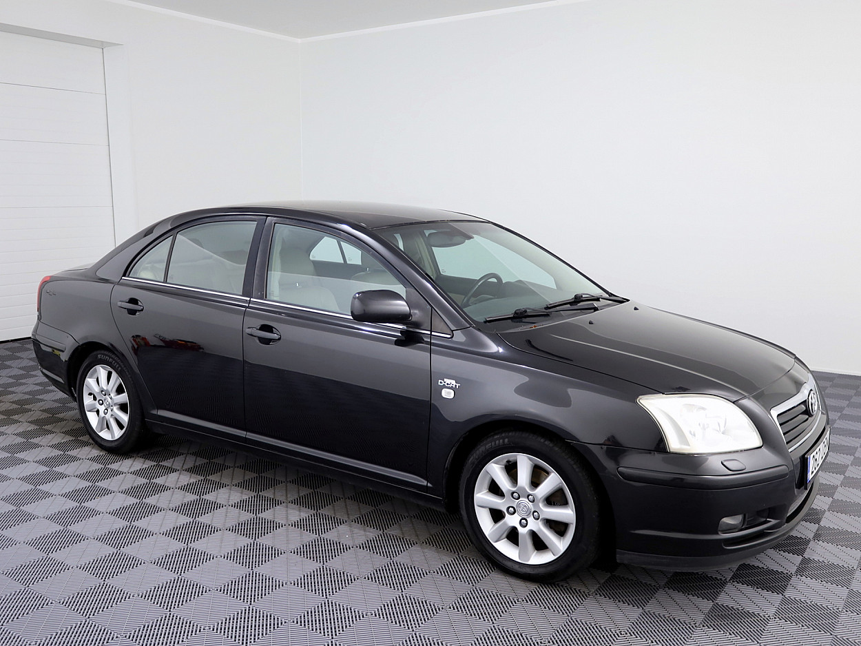Toyota Avensis Luxury 2.2 D4D 130kW