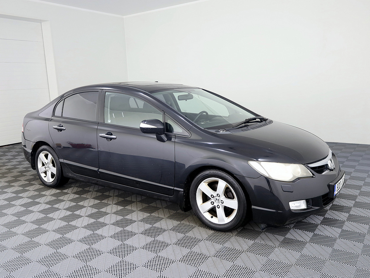 Honda Civic Elegance ATM 1.8 103kW
