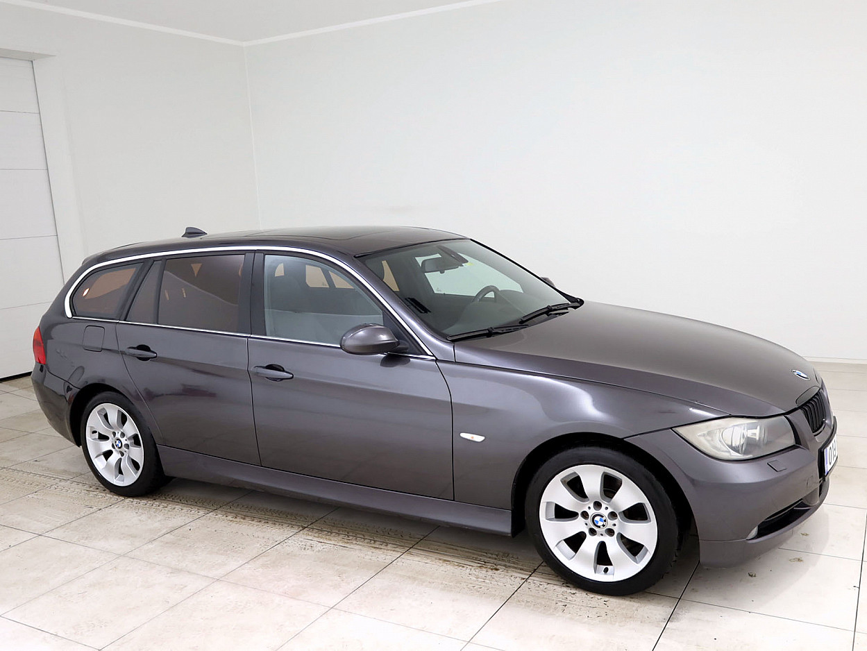 BMW 330 xDrive Sportpakett ATM 3.0 XD 170kW