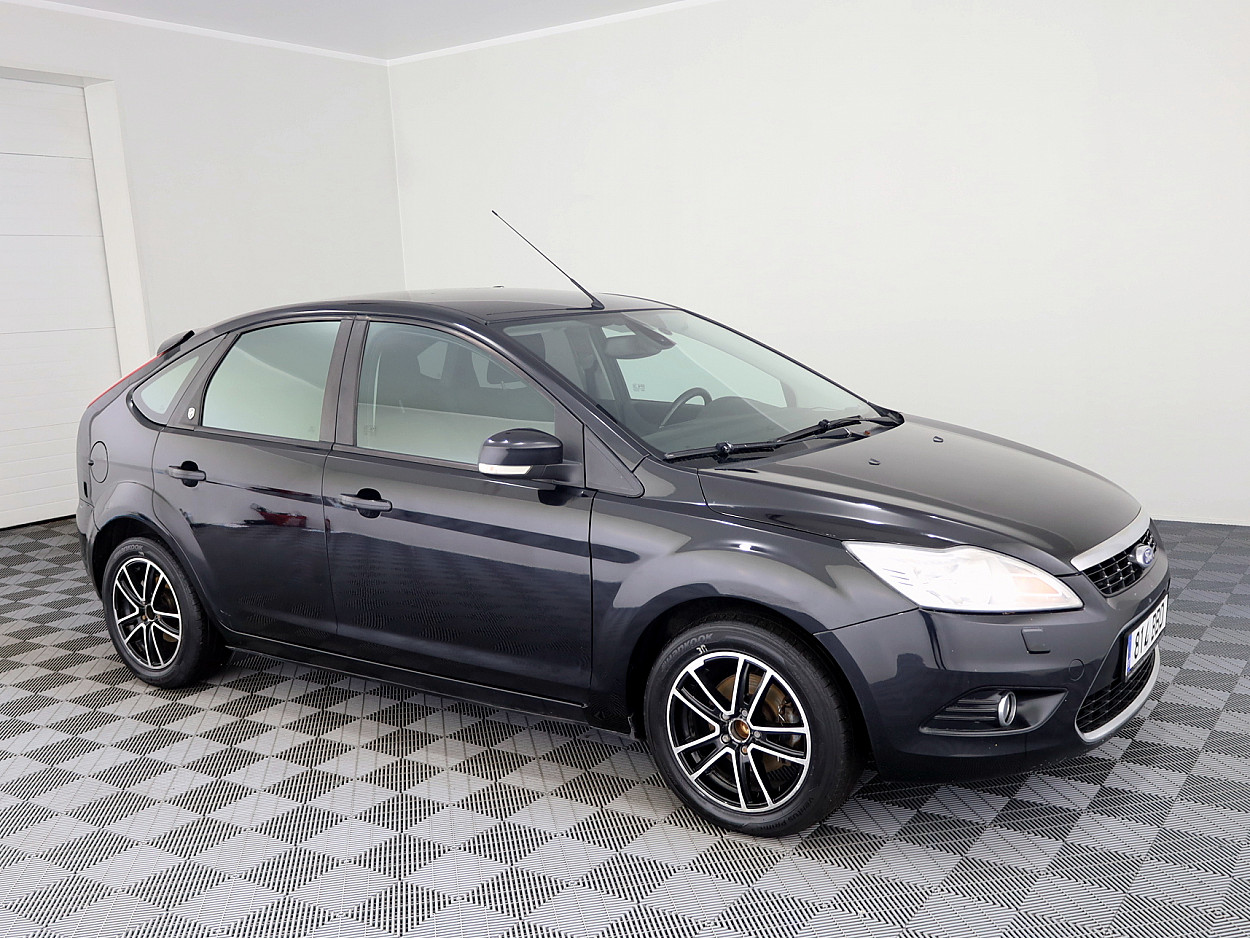 Ford Focus Ghia Facelift 1.6 74kW