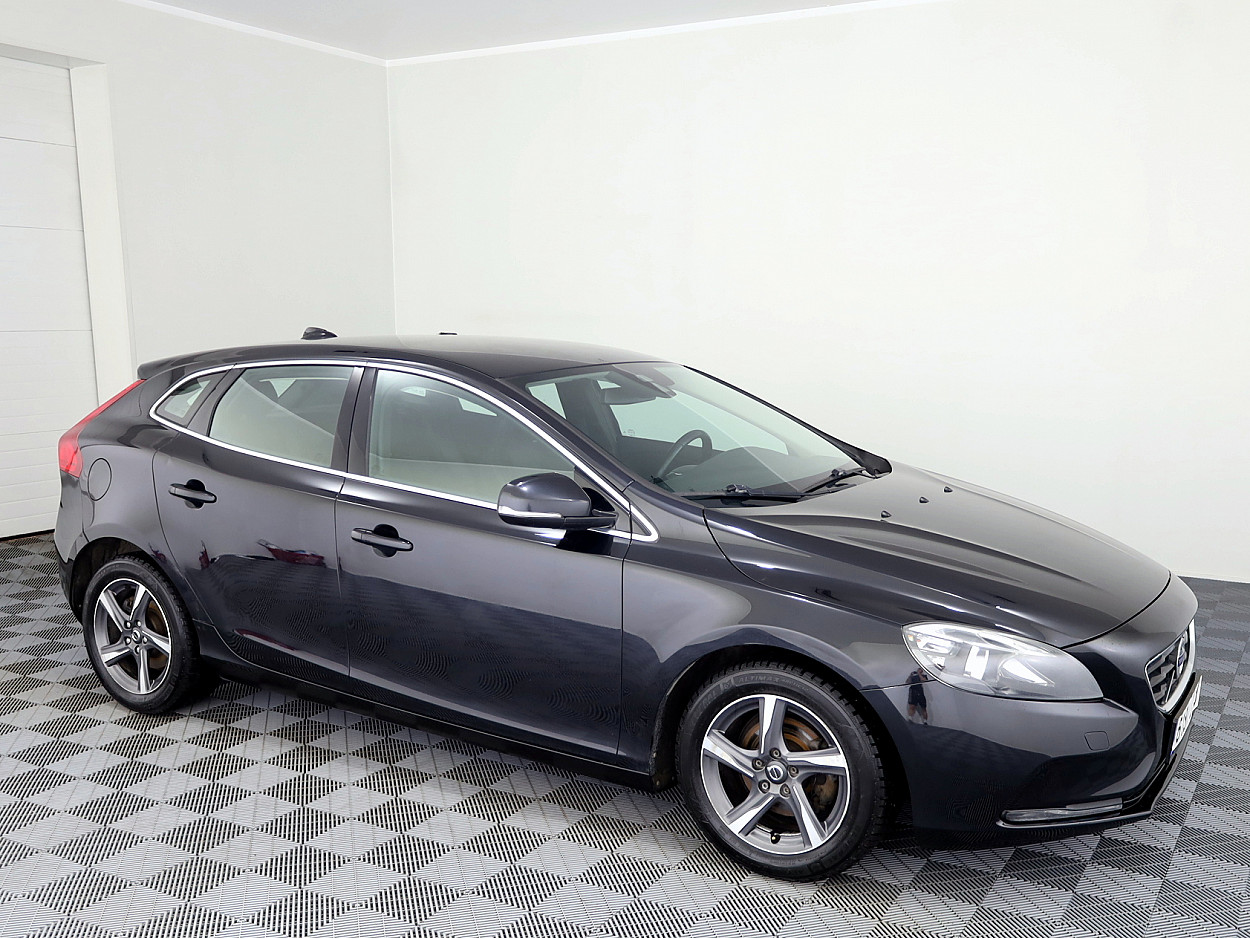 Volvo V40 Momemtum 1.6 D4 84kW