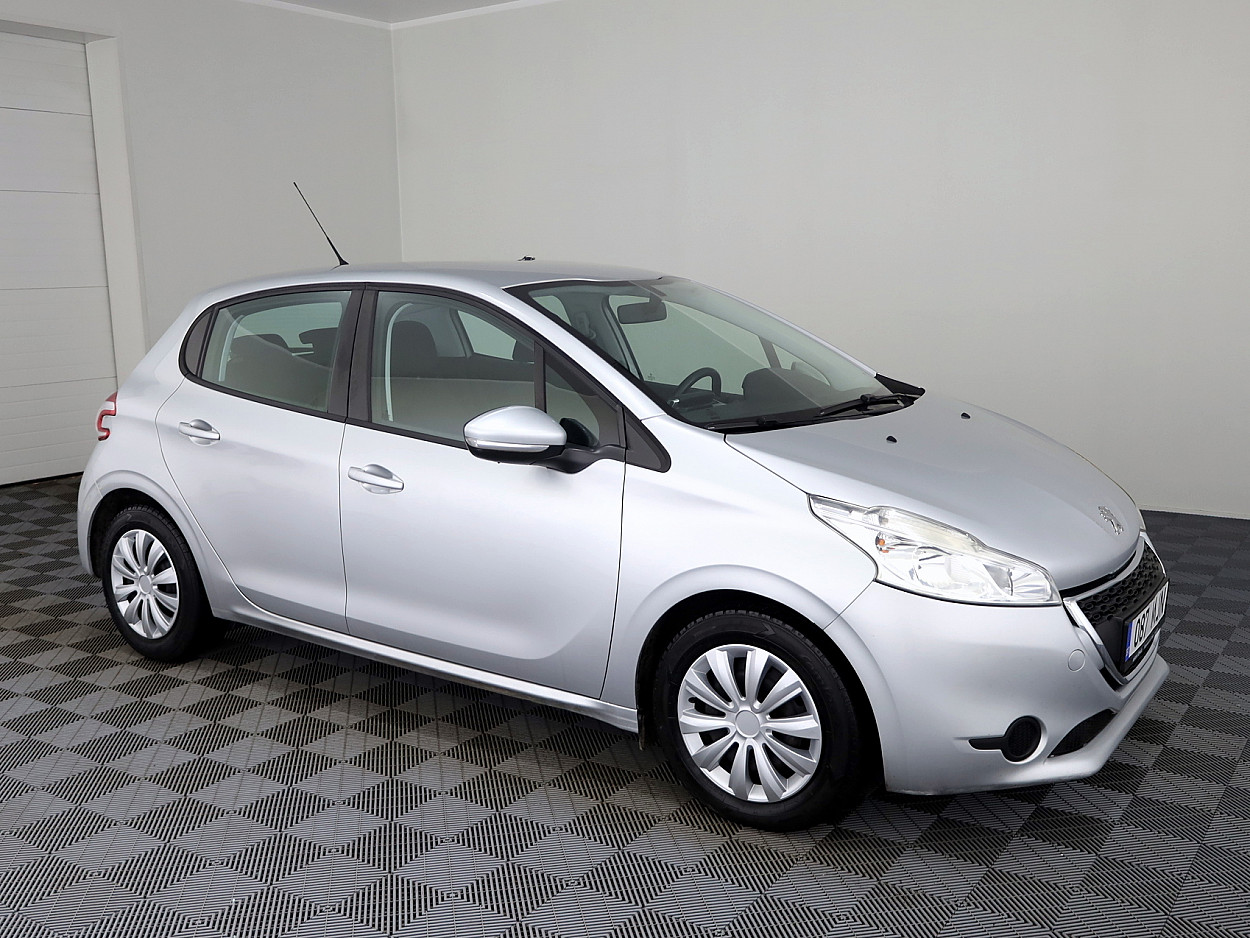 Peugeot 208 Elegance ATM 1.6 HDi 68kW