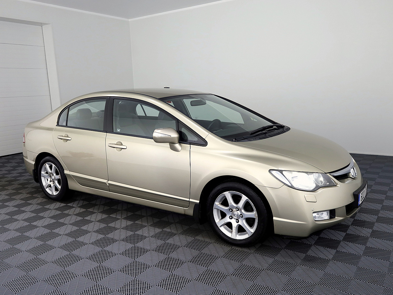 Honda Civic Elegance ATM 1.8 103kW