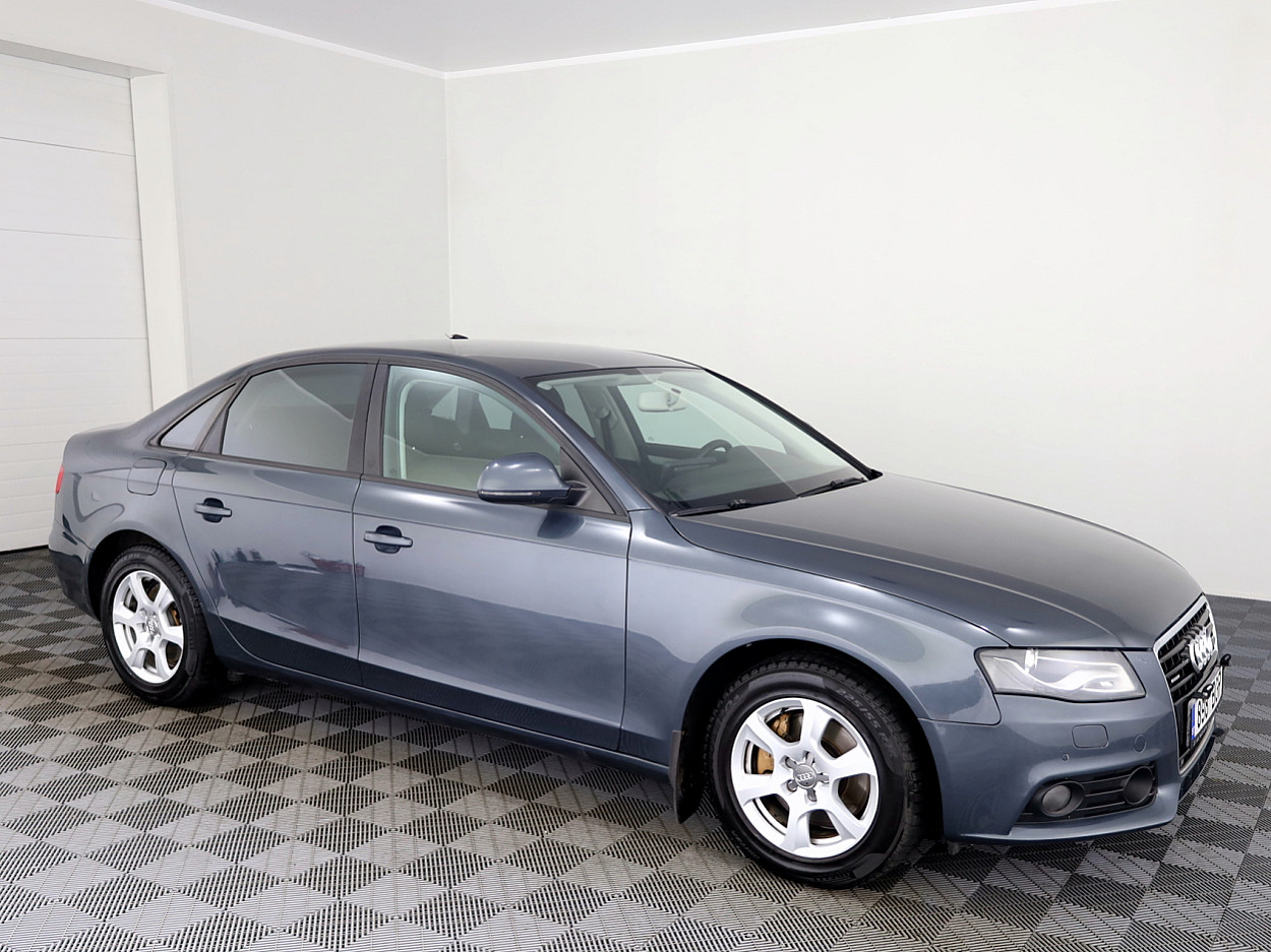 Audi A4 Comfortline Quattro ATM 3.0 TDI 176kW