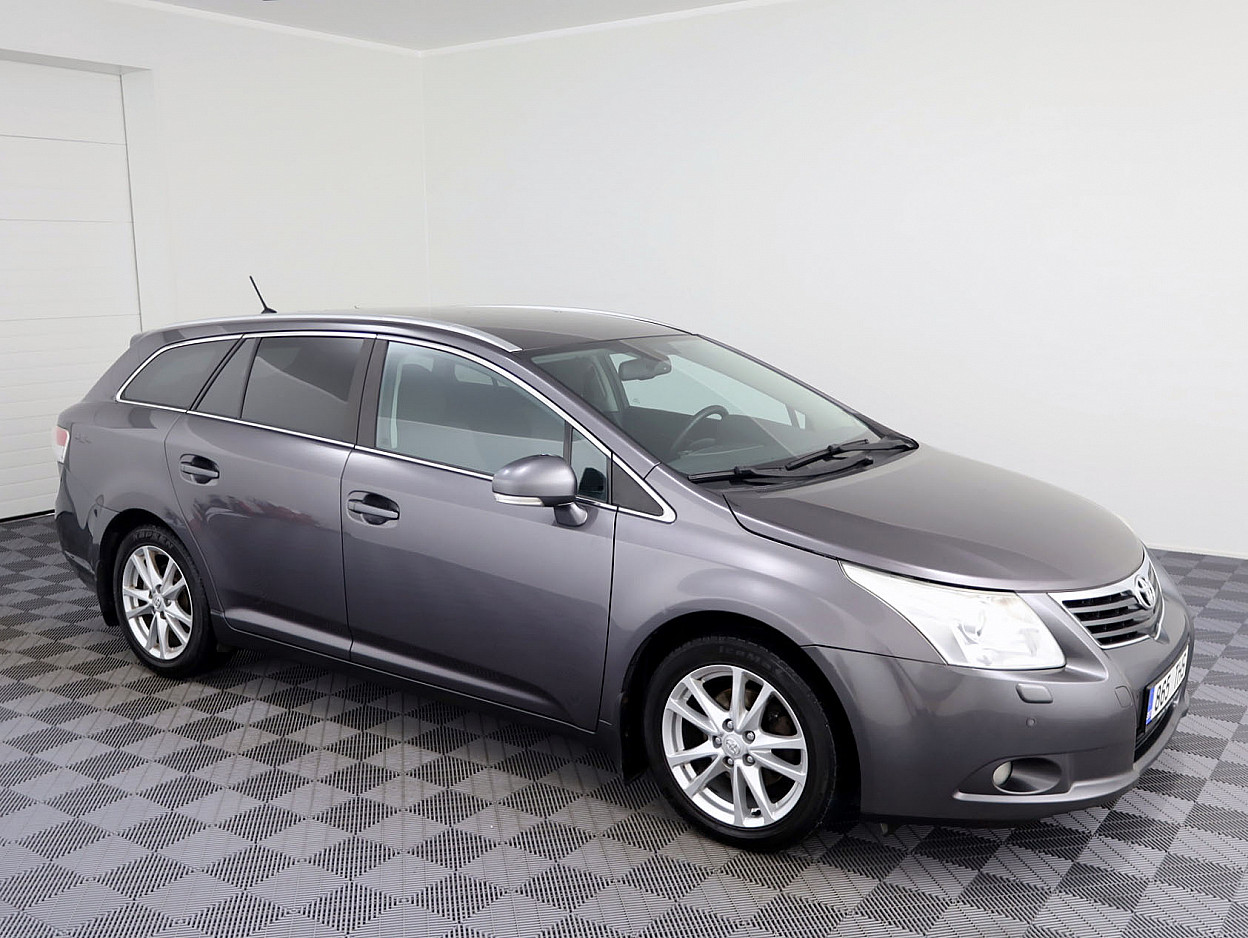 Toyota Avensis Linea Sol ATM 1.8 108kW