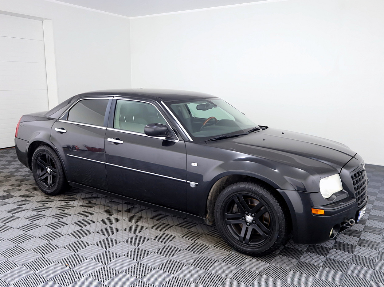 Chrysler 300 C Luxury 5.7 V8 HEMI 250kW