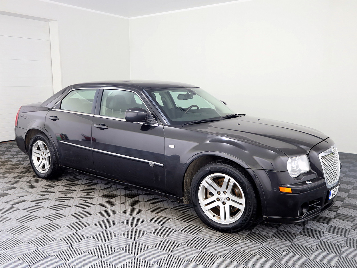 Chrysler 300 C SRT Design 3.0 CRD 155kW