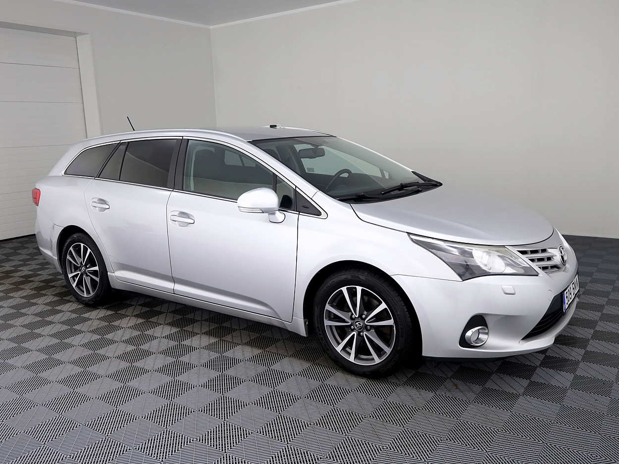 Toyota Avensis Linea Sol Facelift ATM 2.2 D-CAT 110kW