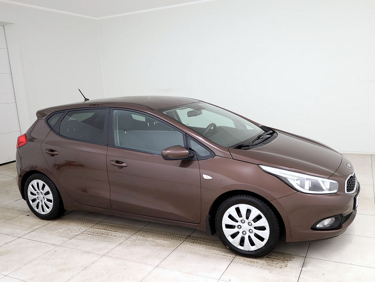 Kia Ceed Elegance 1.4 73kW