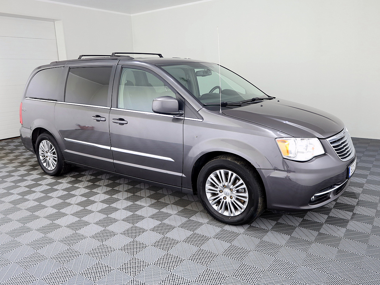 Chrysler Grand Voyager Town &amp; Country Limited 3.6 208kW