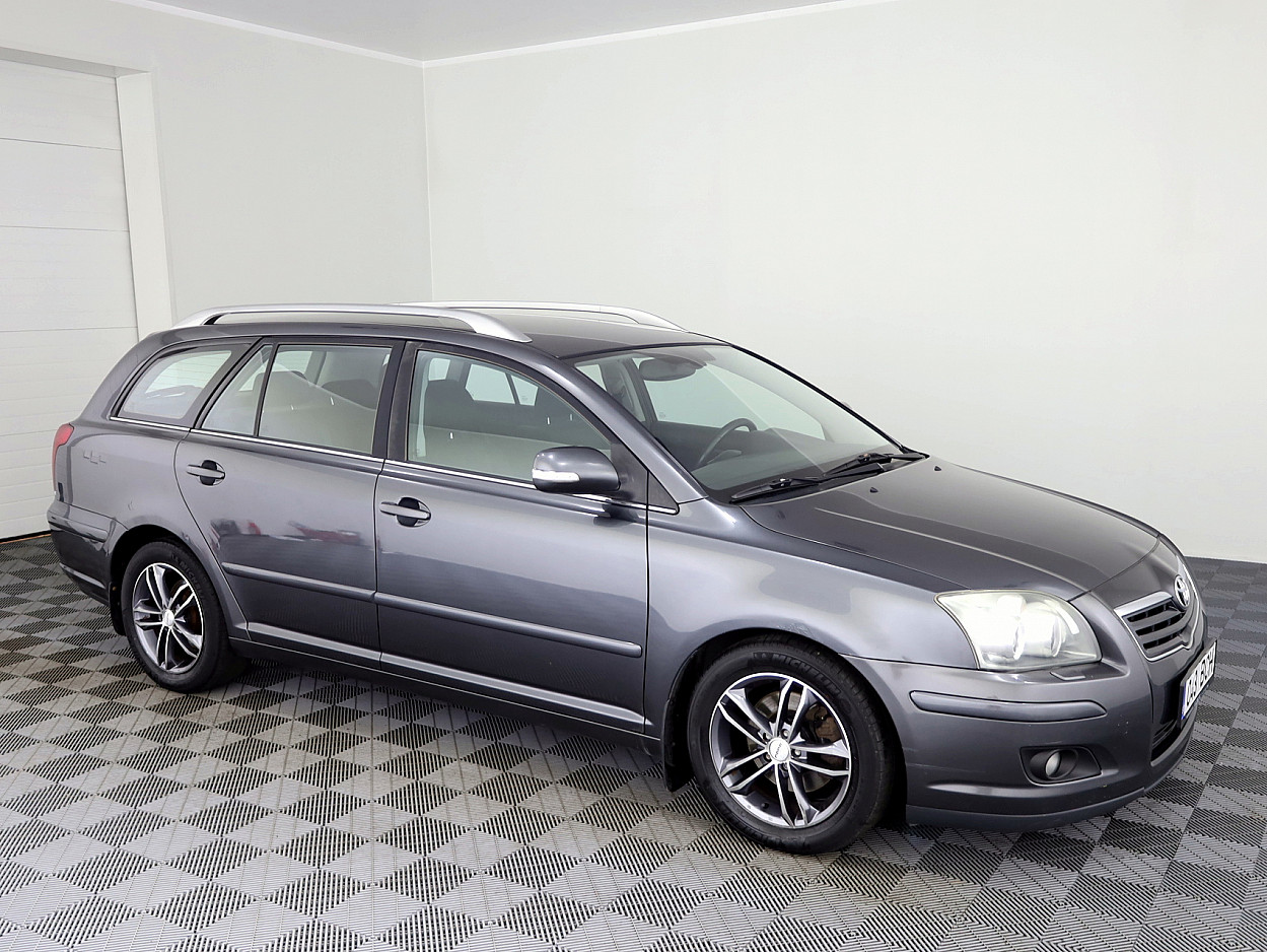 Toyota Avensis Linea Sol Facelift ATM 2.0 108kW