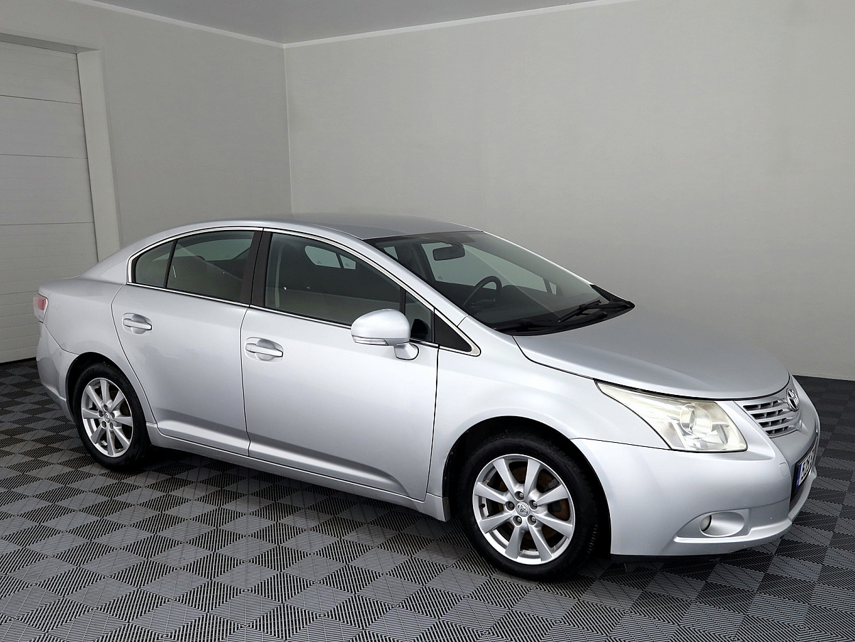 Toyota Avensis Linea Sol 2.2 D-4D 110kW