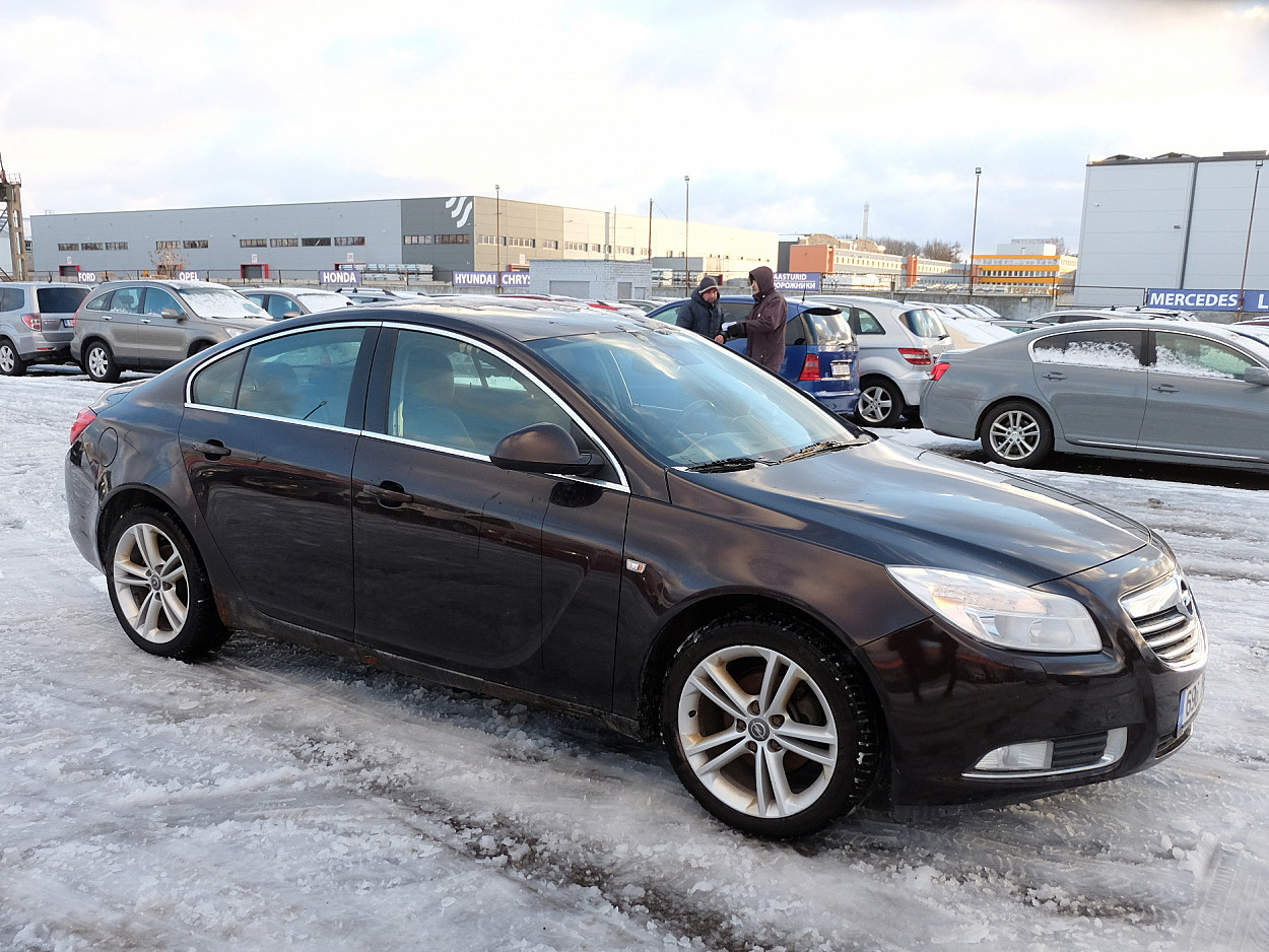 Opel Insignia 1.8 103kW