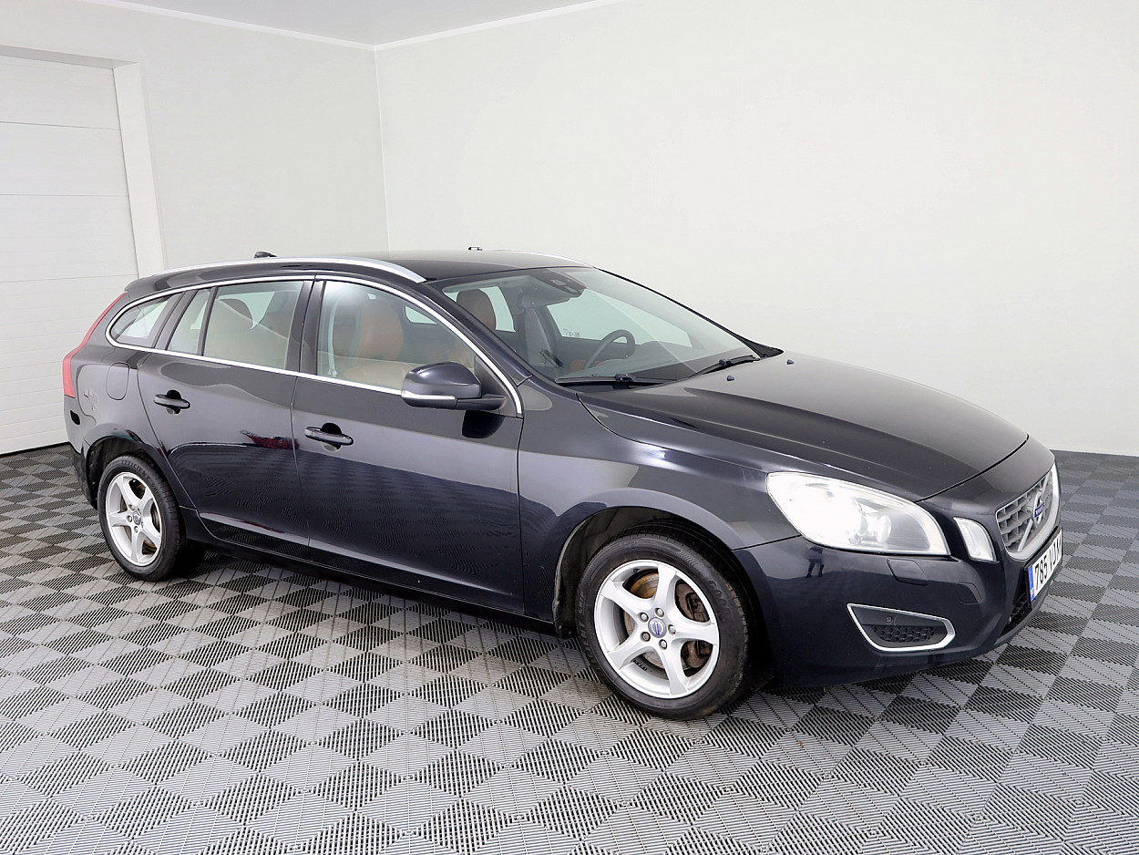 Volvo V60 Summum AWD 4x4 ATM 2.4 D5 151kW