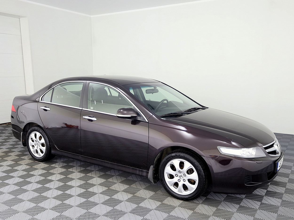Honda Accord Elegance Facelift 2.0 114kW