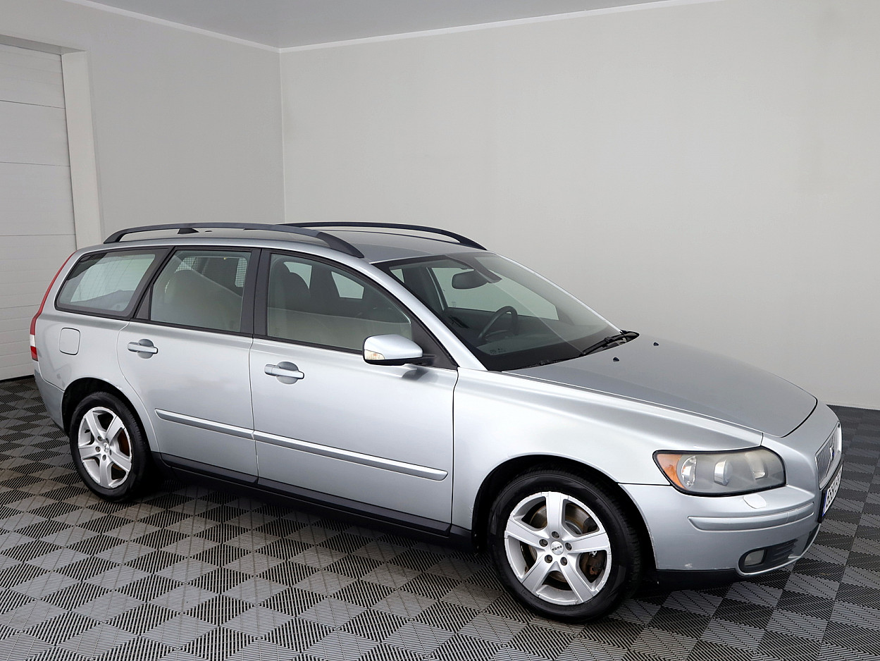 Volvo V50 Summum ATM 2.4 D5 132kW
