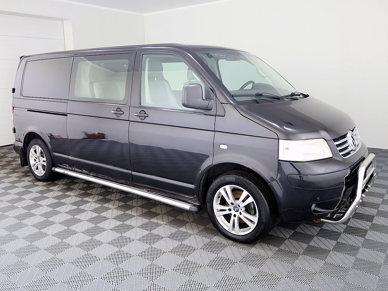 Volkswagen Transporter Long Highline 2.5 TDI 96kW