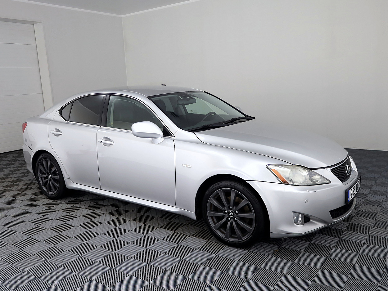 Lexus IS 250 Luxury ATM 2.5 153kW