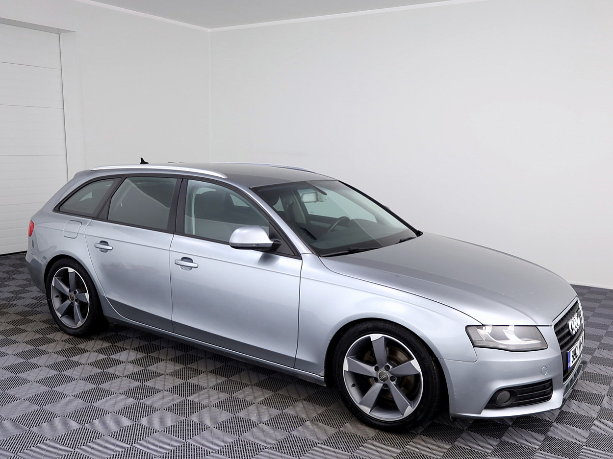 Audi A4 Comfortline ATM 2.0 TDI 105kW