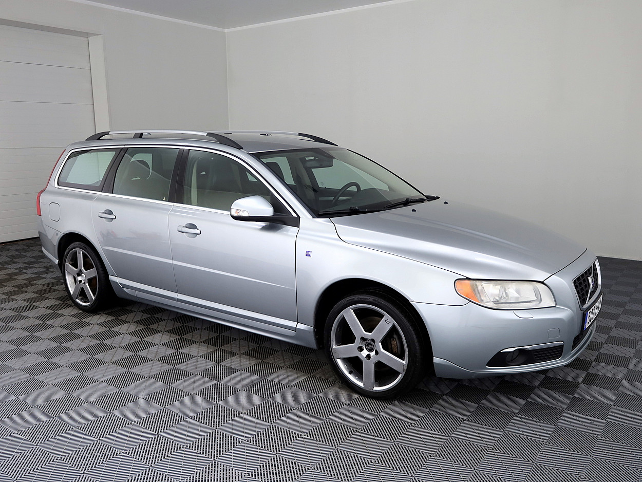 Volvo V70 Ocean Race ATM 2.4 D5 136kW
