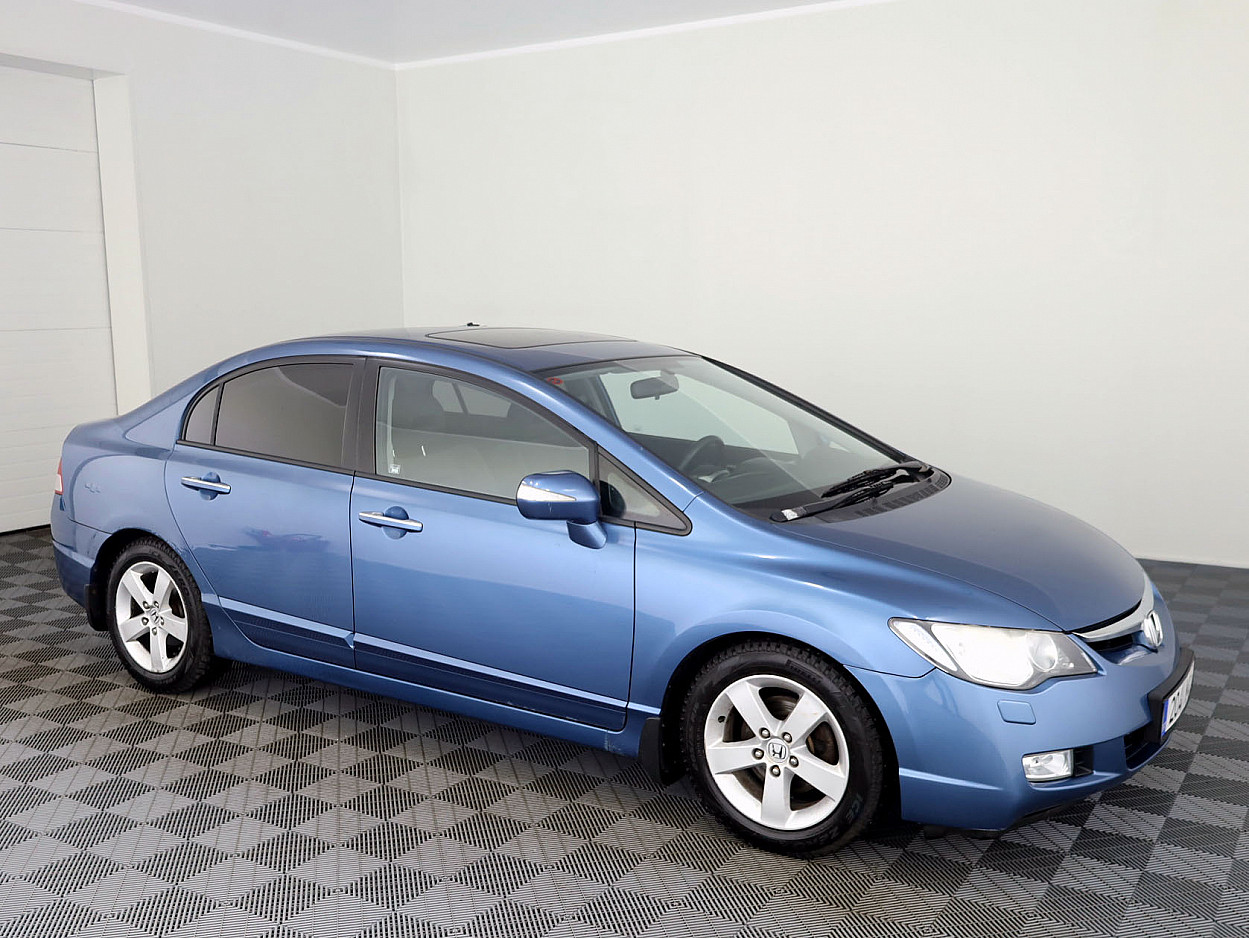 Honda Civic Elegance ATM 1.8 103kW