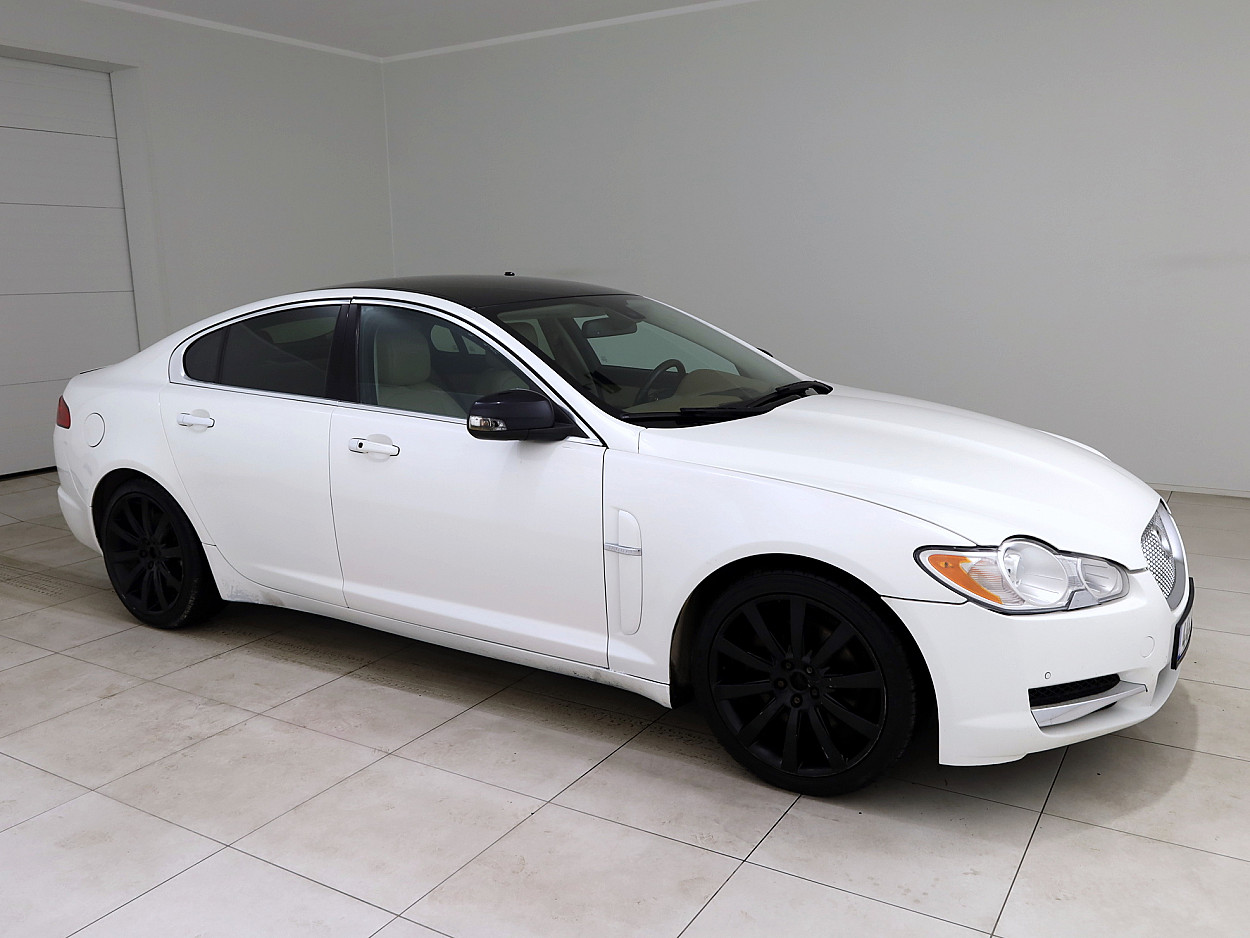 Jaguar XF Luxury ATM 2.7 JTD 152kW