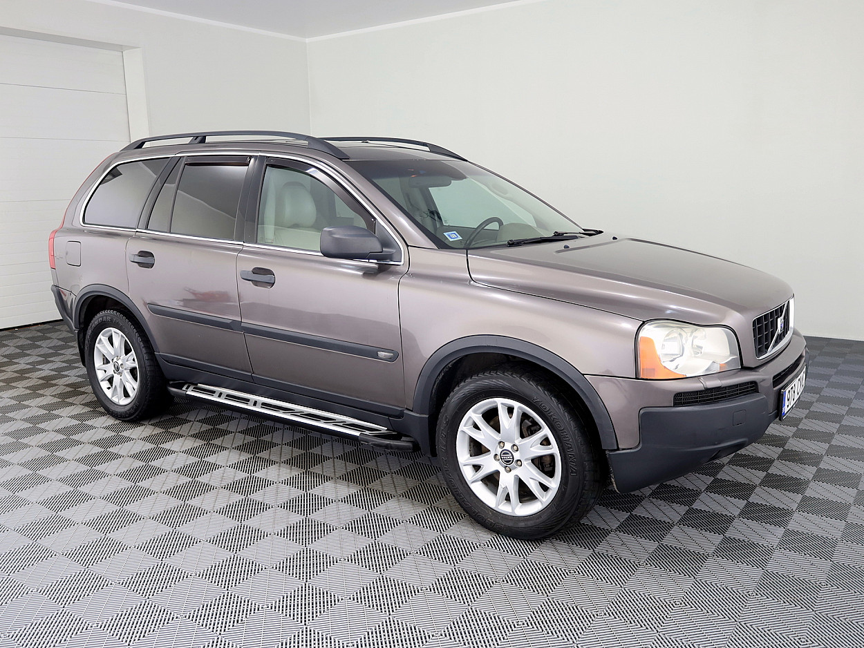 Volvo XC90 Summum ATM 2.4 D5 136kW