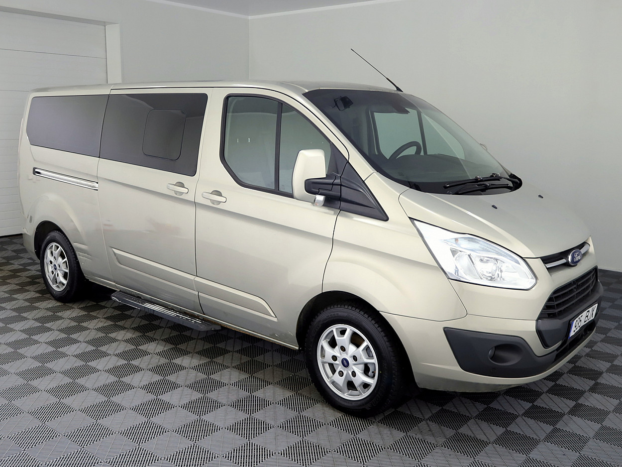 Ford Tourneo Custom Long Passenger 2.2 TDCi 92kW