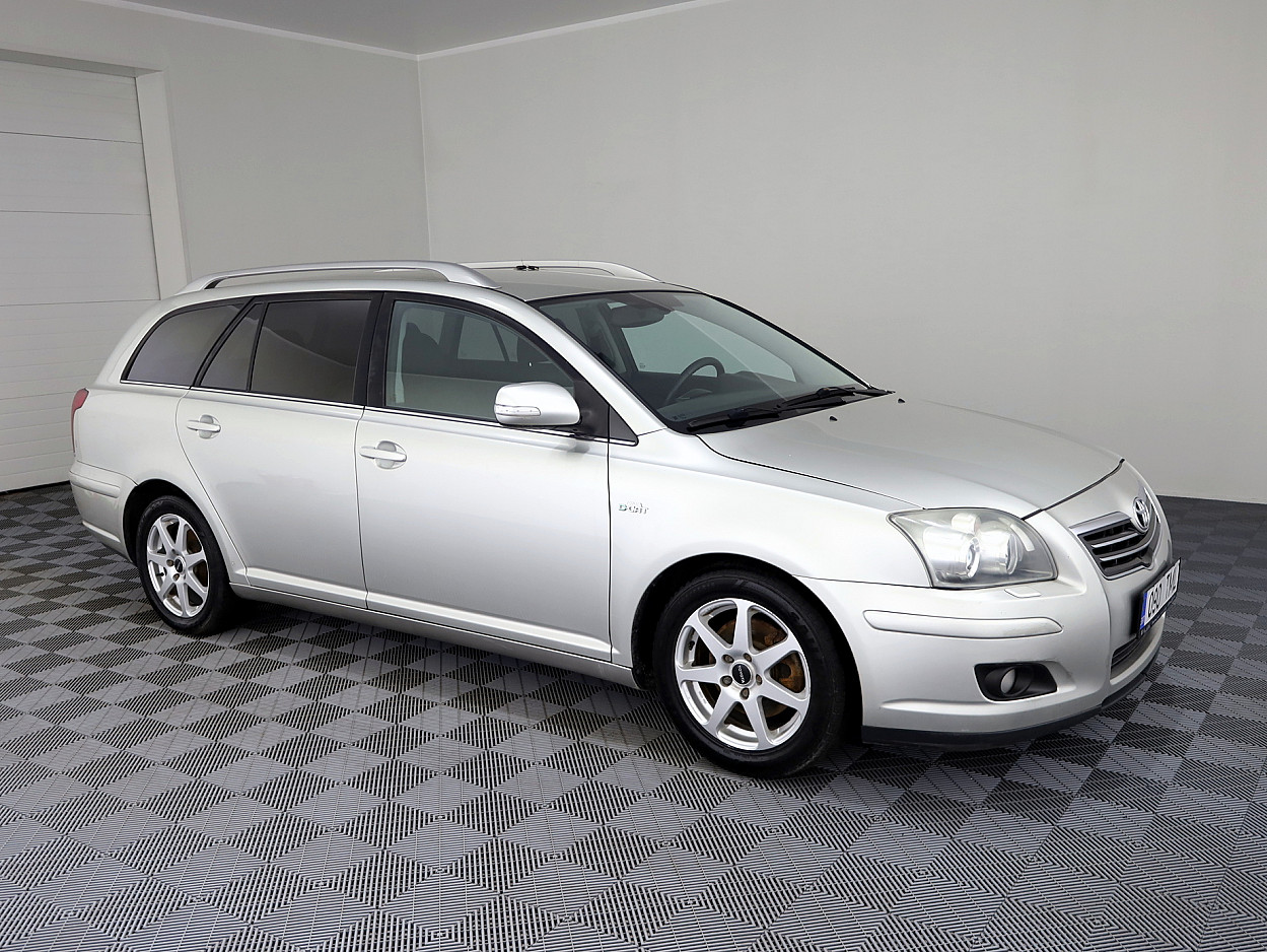 Toyota Avensis Linea Sol Facelift 2.2 D-CAT 130kW