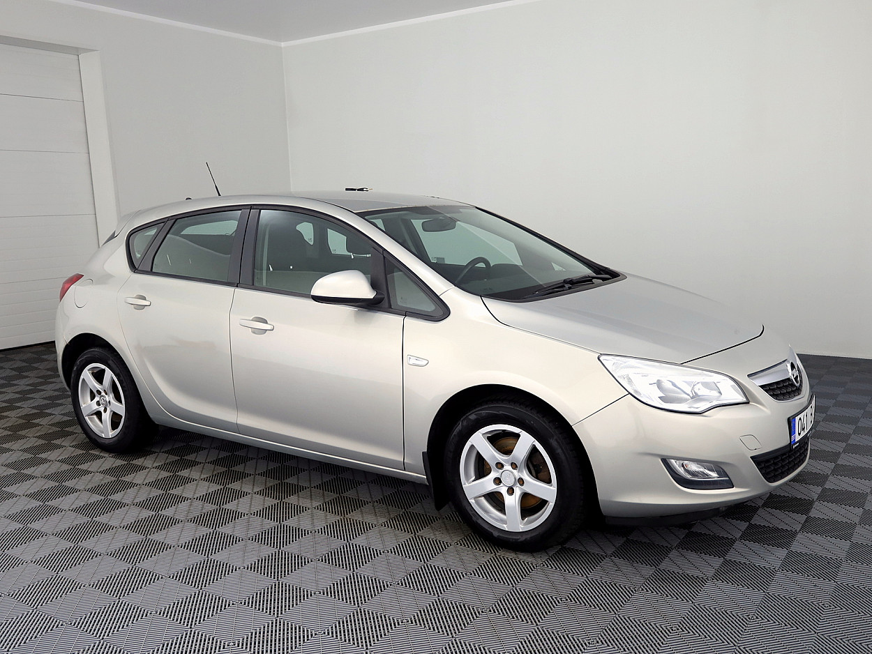 Opel Astra Elegance 1.7 CDTi 92kW