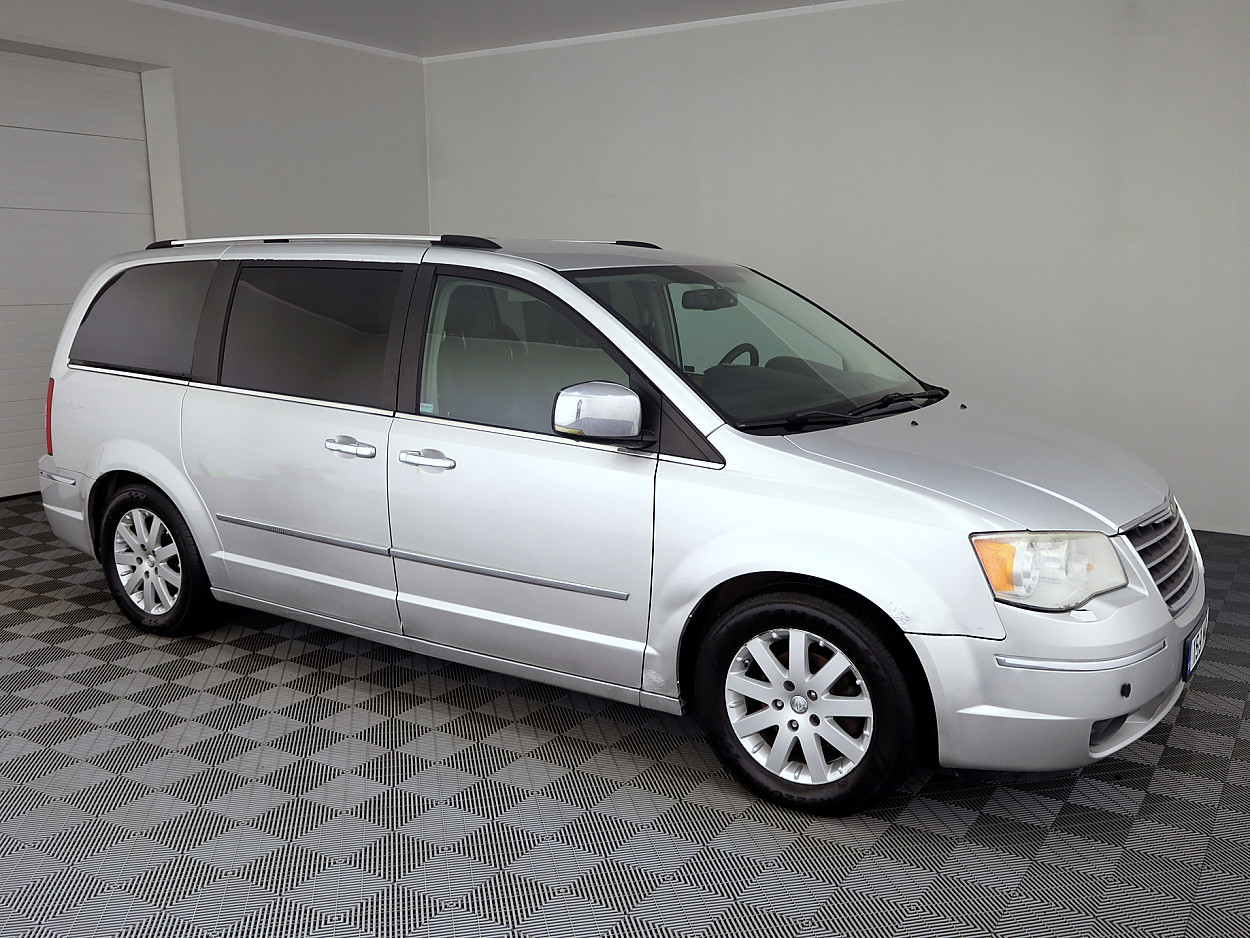 Chrysler Grand Voyager Luxury ATM 2.8 CRD 120kW