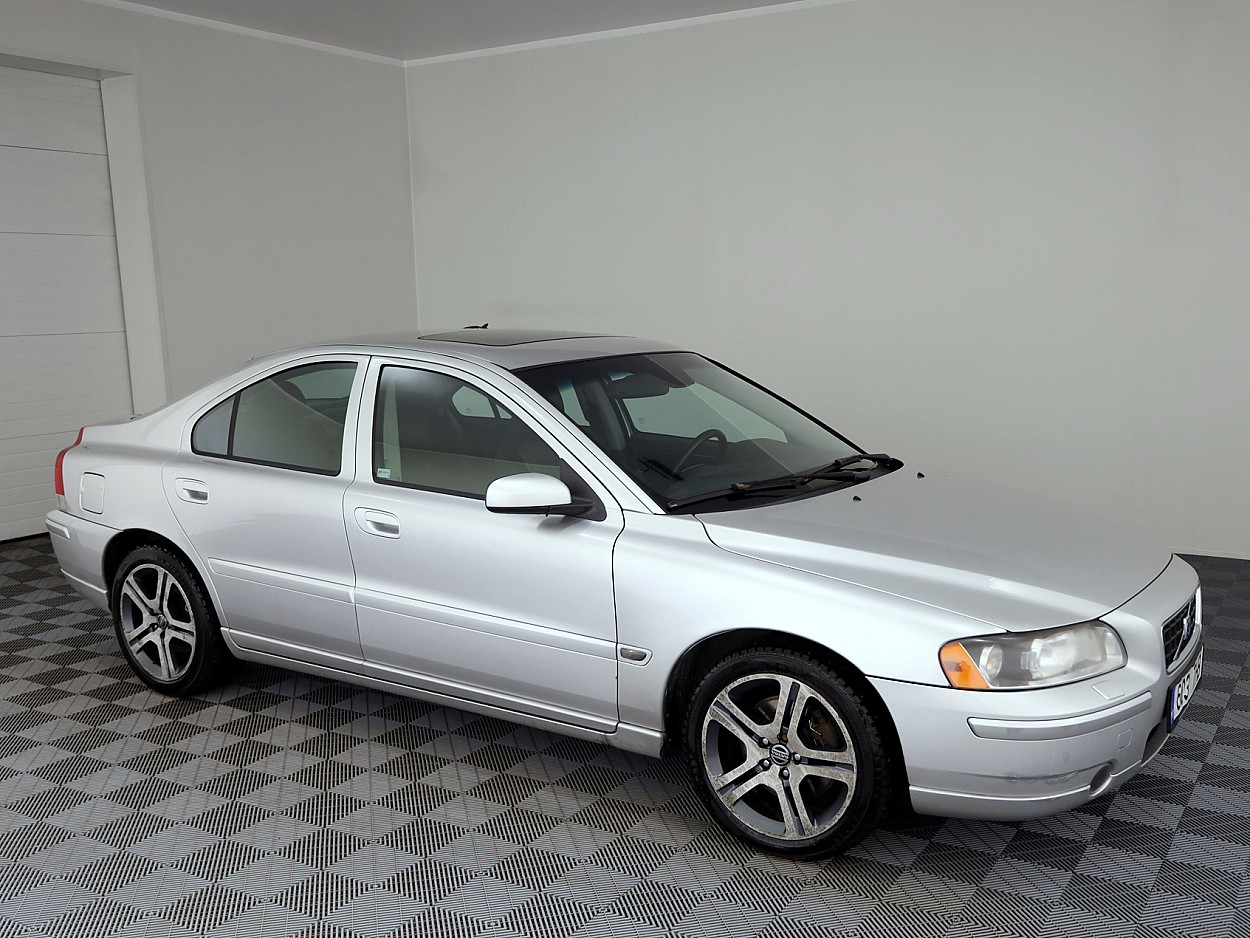 Volvo S60 Summum Facelift ATM 2.0 132kW