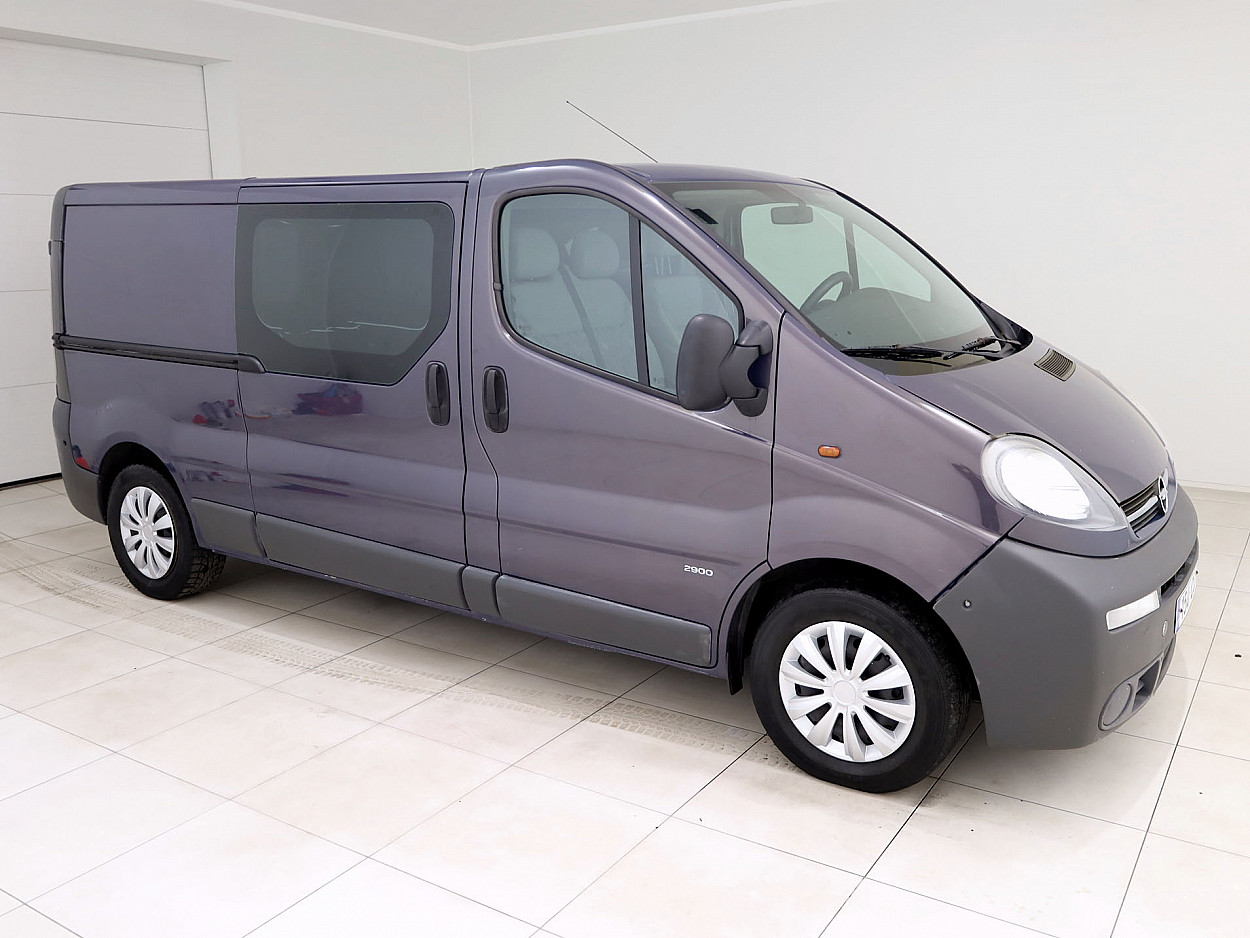 Opel Vivaro Van Long 2.5 CDTi 99kW