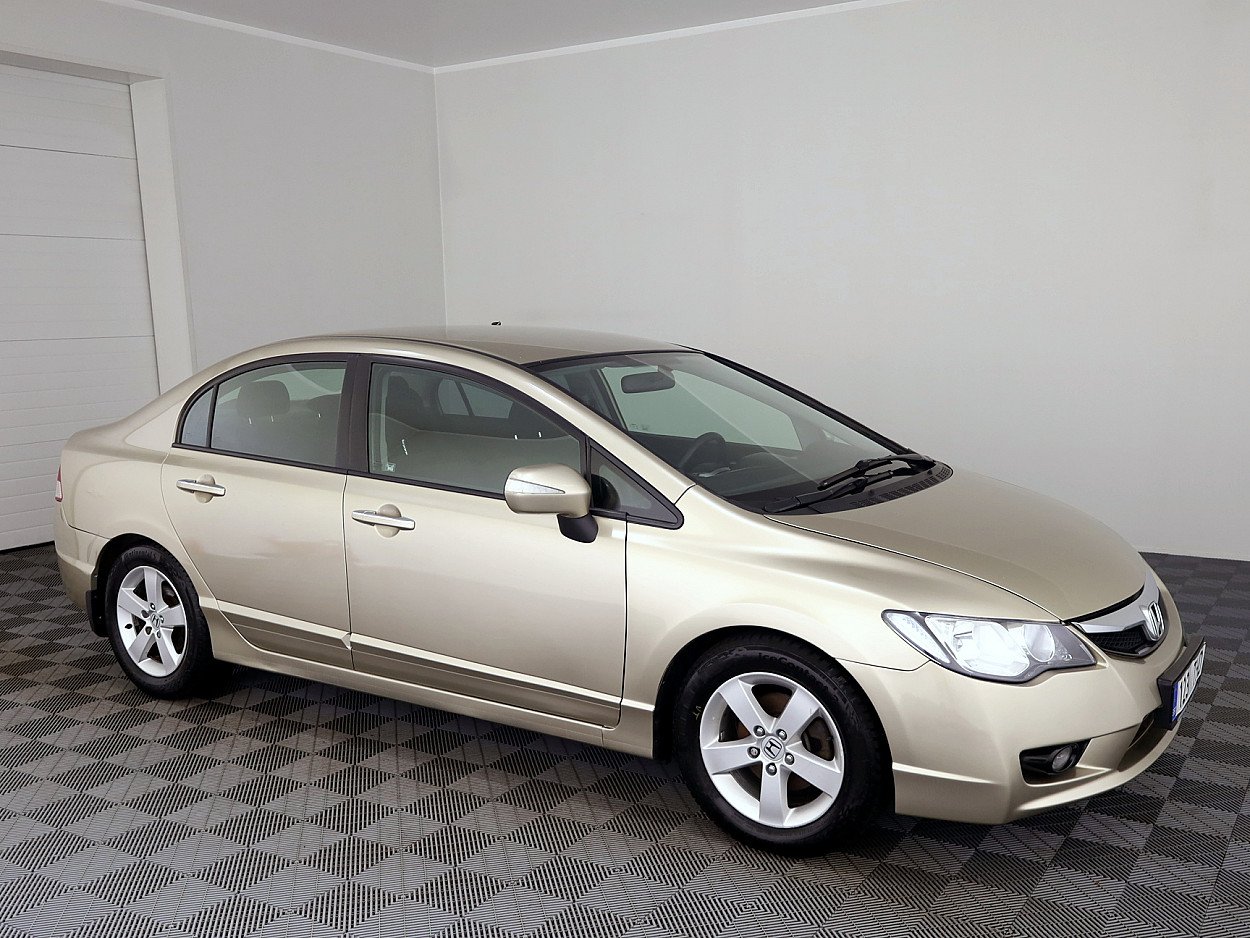 Honda Civic Elegance LPG ATM 1.8 103kW