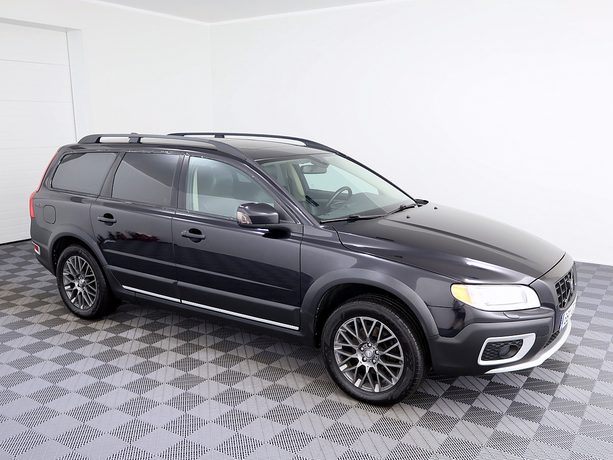 Volvo XC70 Summum ATM 2.4 D5 136kW