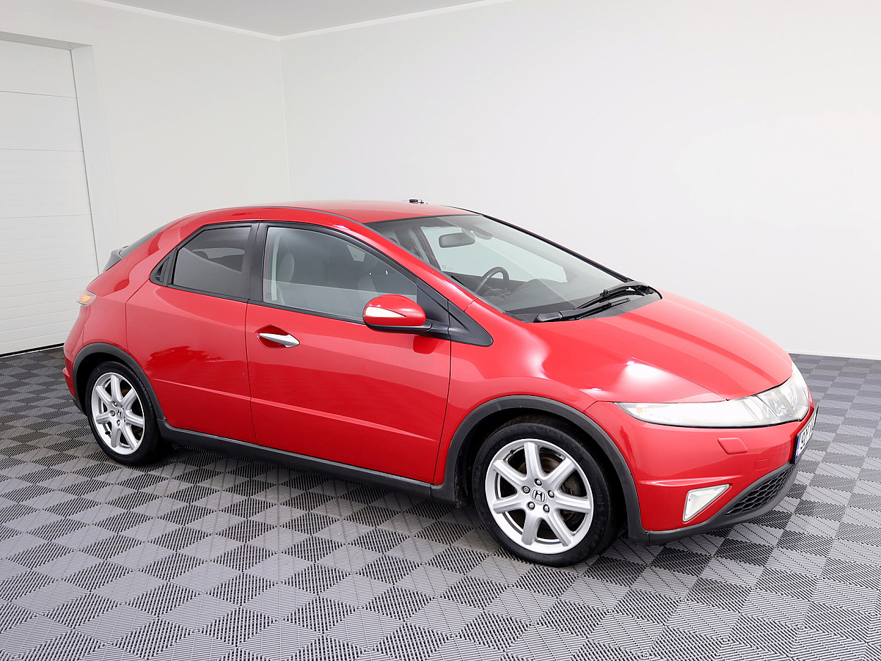 Honda Civic Elegance 1.8 103kW